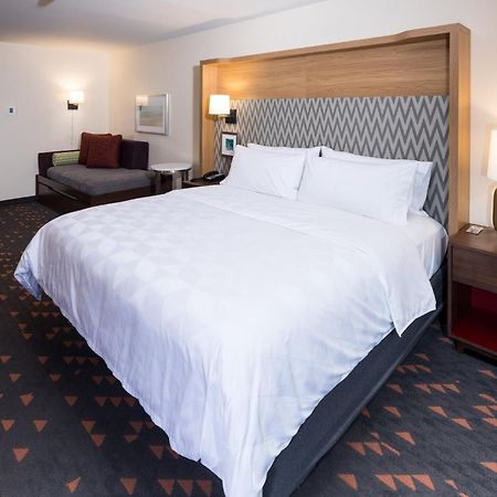 Holiday Inn & Suites Detroit - Troy By Ihg Εξωτερικό φωτογραφία