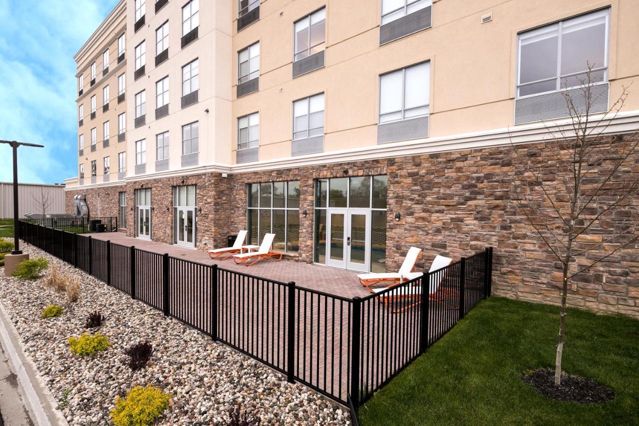 Holiday Inn & Suites Detroit - Troy By Ihg Εξωτερικό φωτογραφία
