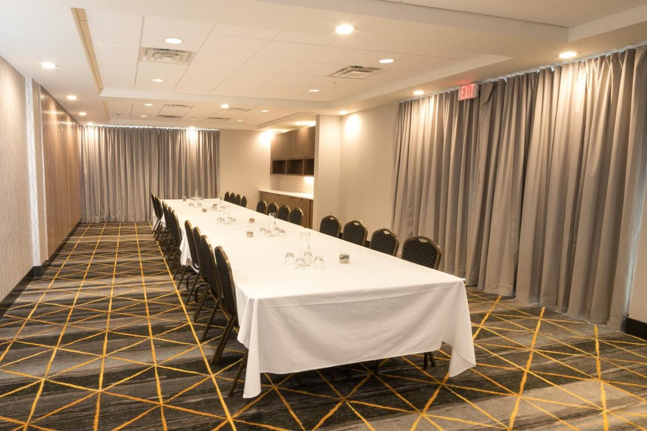 Holiday Inn & Suites Detroit - Troy By Ihg Εξωτερικό φωτογραφία