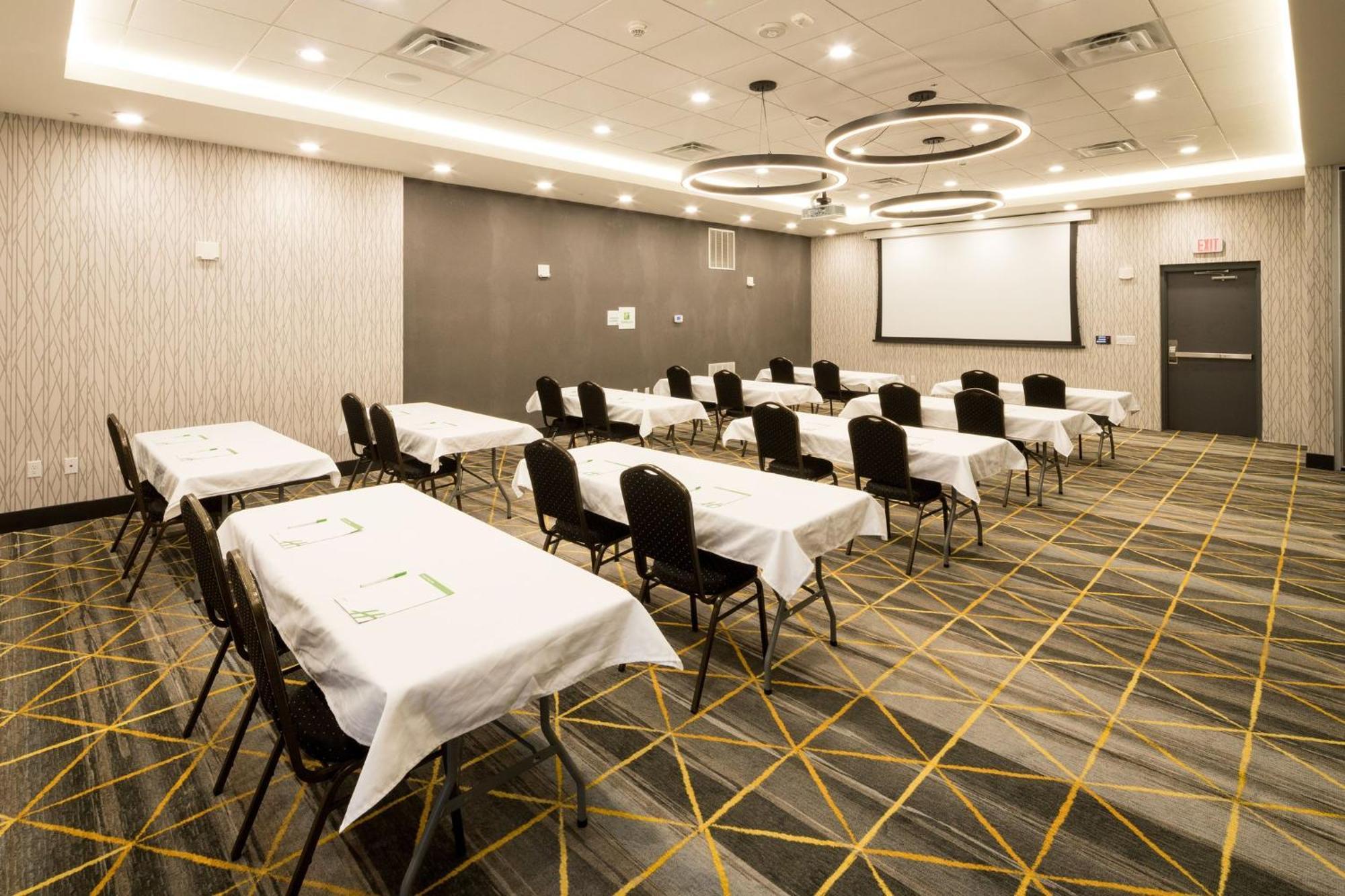 Holiday Inn & Suites Detroit - Troy By Ihg Εξωτερικό φωτογραφία